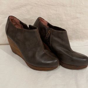 DR SCHOLL’S Wedge Bootie